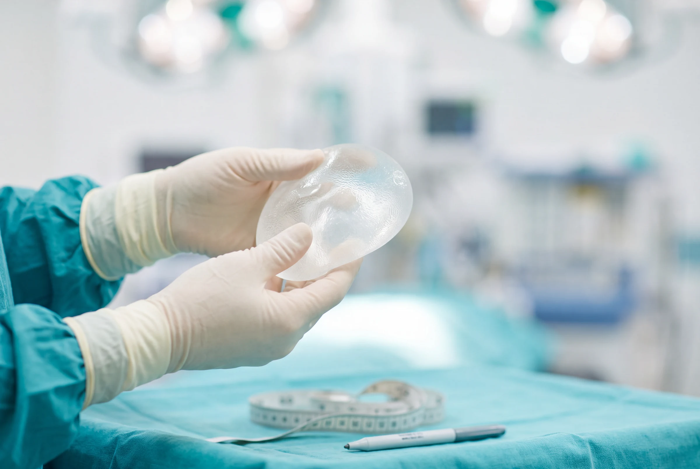 Poliklinika Beograd | Breast augmentation with implants